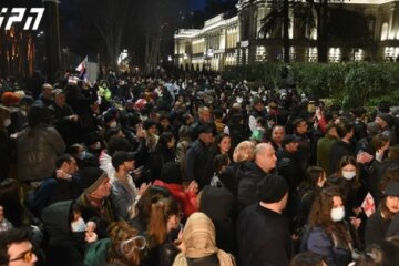 У Грузії починається третій вечір масових протестів: вимагають відпустити затриманих