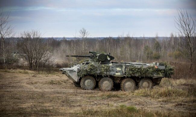 Під Гостомелем українські військові спалили колону російських військ