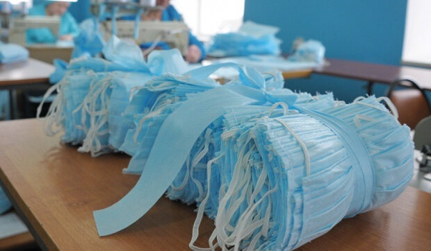 МОЗ отримав з Держрезерву 10 млн масок та 69 апаратів штучної вентиляції легень