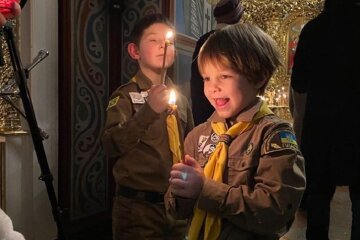 До Києва привезли Вифлеємський вогонь миру