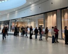 У столиці вже відкрито довгоочікуваний магазин найбільшого у Європі шведського бренду одягу H&M