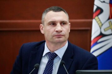Кличко вимагає закрити авіасполучення з країнами, де епідемія коронавірусу