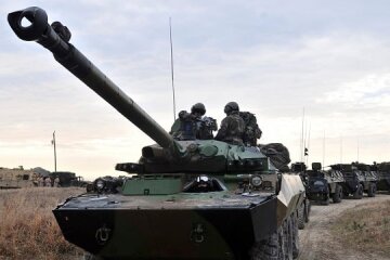 Франція впродовж двох місяців передасть Україні колісні танки AMX-10RC