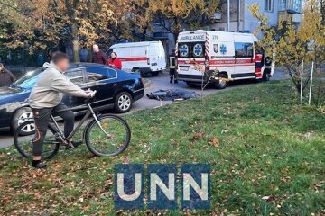 Під час пожежі у столичних Бортничах загинула людина: пожежу ліквідували