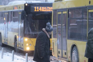 Трамваї «відпочивають»: Список маршрутів Києва, де завтра курсуватимуть лише автобуси