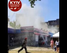 Пожежа біля ресторану в Києві