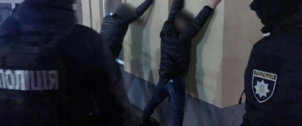 Приїхав до Києва і отримав по голові: у центрі столиці пограбували черкащанина