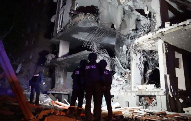 Ракетний удар по Києву: під завалами житлового будинку знайшли загиблого