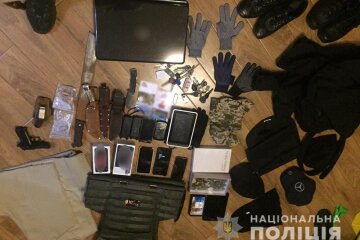 Поліція затримала озброєну банду, яка грабувала будинки на Київщині