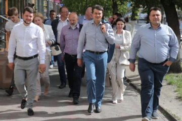 Президентська фракція у Раді спускає з гальм запобіжники диктатури