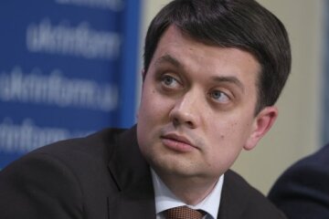 Розколу в “Слузі народу” немає – Разумков