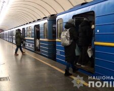 В метро Києва жінка намагалась вкрасти 5-річного хлопчика