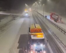 На Київщині також посилюється снігопад, погіршується ситуація на дорогах