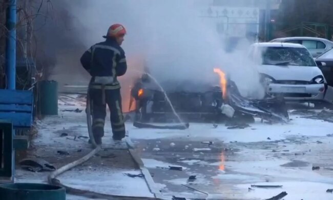 В Енергодарі підірвали авто колаборанта – правоохоронця, який зрадив Україну (відео)