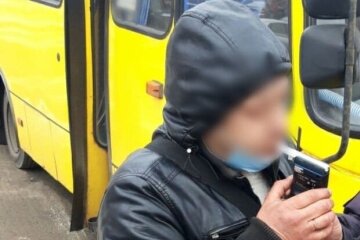 Київською маршруткою керував нетверезий водій