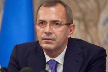 ГПУ затримає Клюєва у разі повернення до України