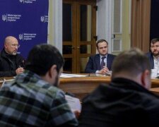 Київ переходить на прогнозовані графіки вимкнення світла: ситуація з теплом та електрикою в столиці