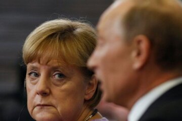 Меркель хоче посадити Путіна за стіл переговорів
