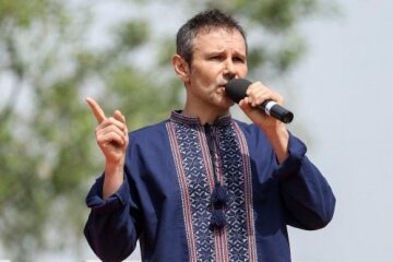 Вакарчук відреагував на порівняння своїх концертів з “гречкою”