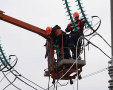 Енергетичний фронт київщини: понад 2000 домогосподарств заблоковані темрявою через масові аварії