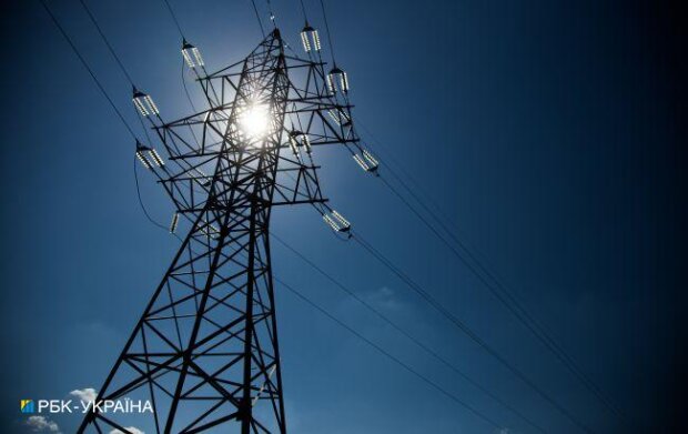 Терміново! Мешканців Києва та 4 областей просять зменшити споживання електроенергії
