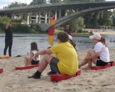 У Києві рятувальники провели урок безпеки для дітей у рамках "Тижня безпеки на воді"