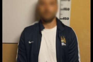 У Святошино затримали наркозбувача