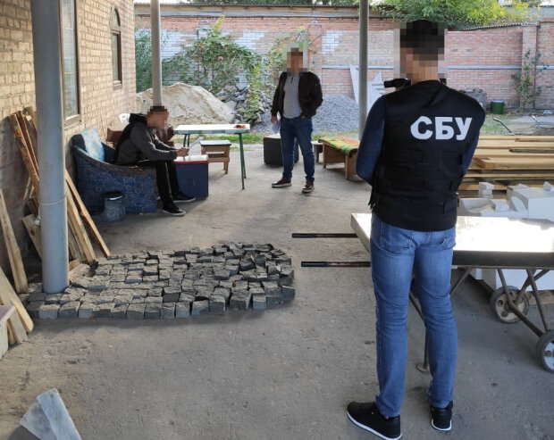 СБУ викрила незаконну міськраду, яка планувала повалити місцеву владу на Чернігівщині
