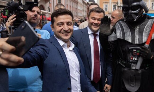 Зеленський показав фотографії з прогулянки Львовом