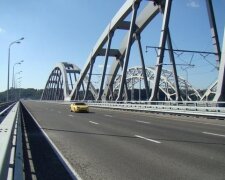 Кабмін виділив кошти на добудовування Дарницького моста в Києві
