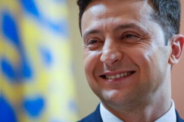 Зеленський почав спрощувати отримання громадянства для іноземців