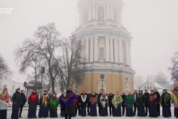 На дзвіниці Києво-Печерської лаври вперше прозвучав "Щедрик"