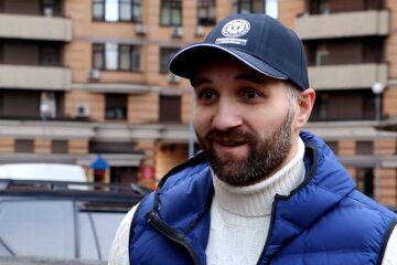 Герой Казбек Тадеєв: випадковий свідок врятував подружжя з потопаючого авто (відео)