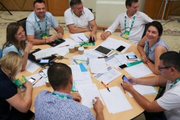 Не Трускавцем єдиним: депутати “Слуги народу” вчитимуться щотримісяці