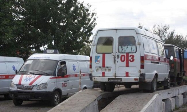 Столичних чиновників підозрюють у заволодінні майже ₴13 млн на закупівлі та оновленні "швидких"