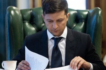 Без черг і хабарів: Зеленський підписав указ про е-послуги