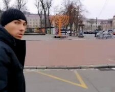 Антисеміт, який перекинув ханукію в Києві, накинувся на співробітників СБУ (відео)