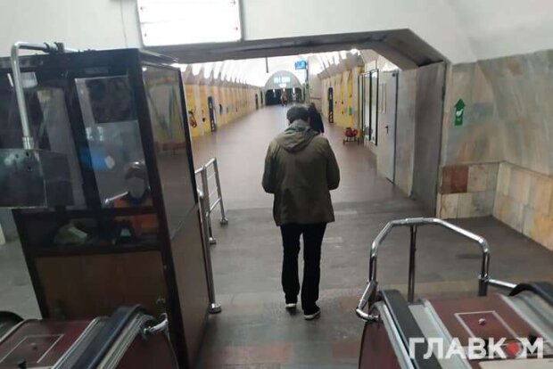 У неділю ввечері закриватимуться на вхід три станції київського метро