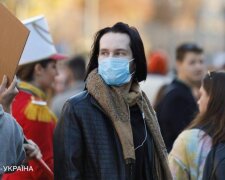 Київ закликав роботодавців перевести працівників на “дистанційку” через спалах COVID