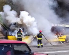 Київський автобус згорів на ходу (відео)