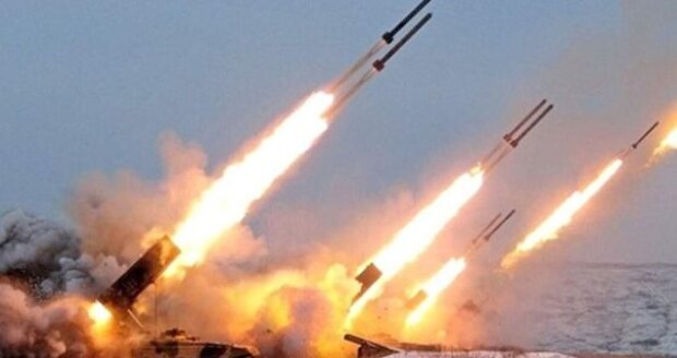 Росіяни випустили понад 460 снарядів по Херсону та області: є жертва