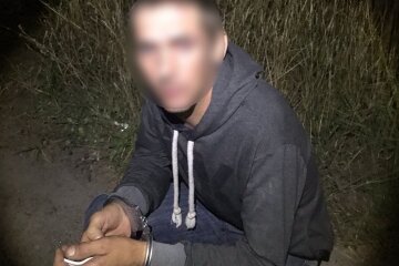 Застав дружину в ліжку друга: під Києвом розлючений чоловік пошматував коханця ножем