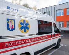 На київському Сирці отруїлася сім’я і медики, які приїхали на виклик