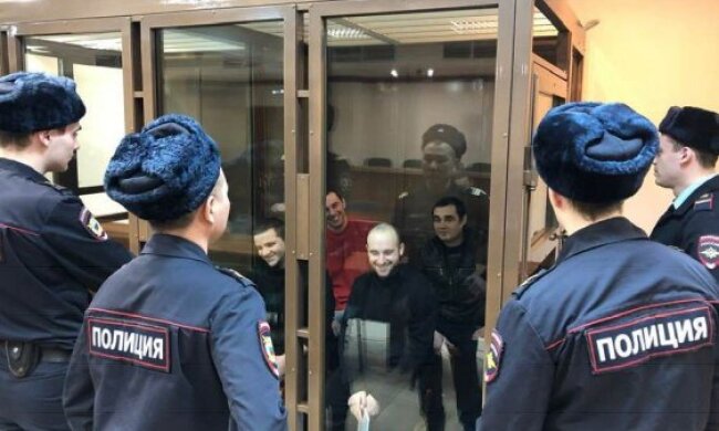 Стало відомо, коли Росія поверне Україні полонених на Азові моряків – джерело