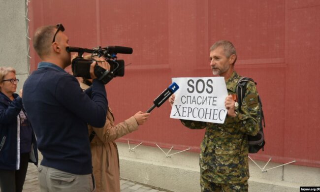 Об’єкт ЮНЕСКО Херсонес знищують: у Севастополі пікетують владу (фото)