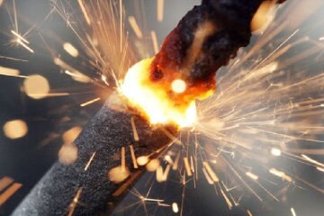 Новорічна піротехніка: столичні рятувальники повідомили кількість постраждалих