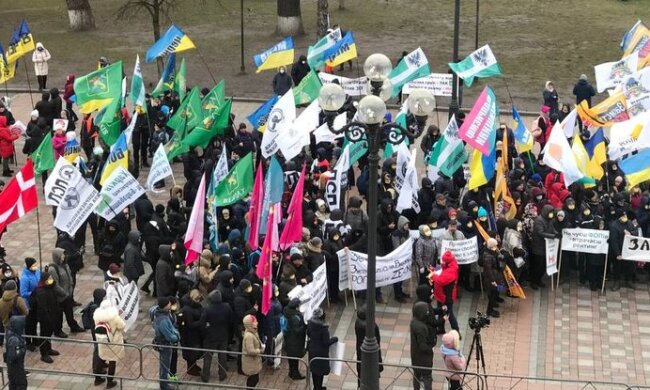 Проти касових апаратів. У Києві підприємці вийшли на демонстрацію