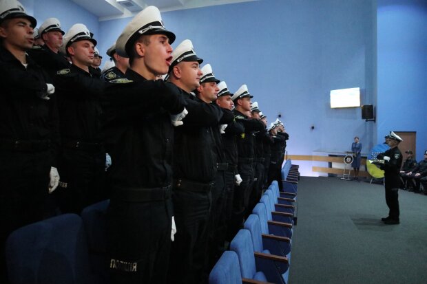 У Києві в Академії патрульної поліції присягу склали патрульні 59-го потоку