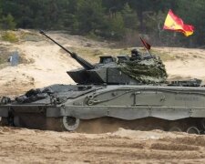 Ще шість танків для України вже в порту Іспанії — будуть на фронті до кінця квітня