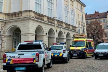 В Рівному повідомляють про замінування ОДА, а у Львові – будівлі Ратуші